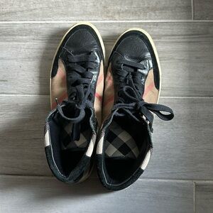 Burberry High tops